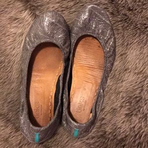 Silver Tieks size 9